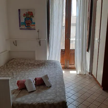 Monovano Centro Storico Катания