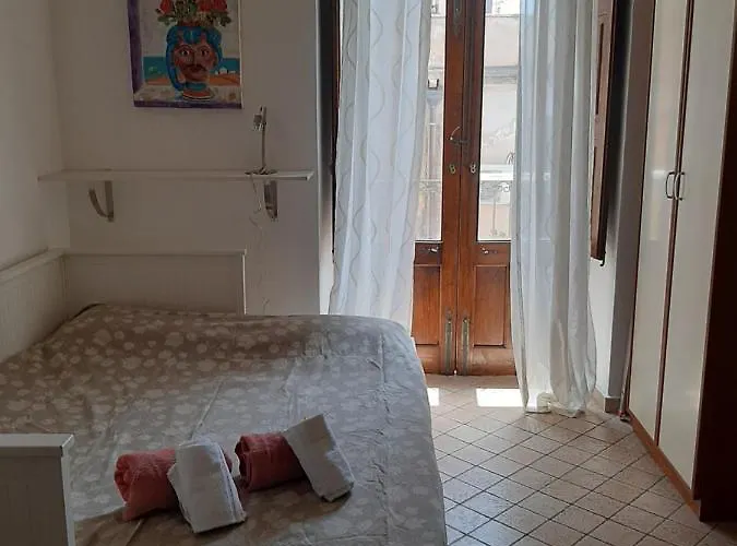 Monovano Centro Storico 卡塔尼亚